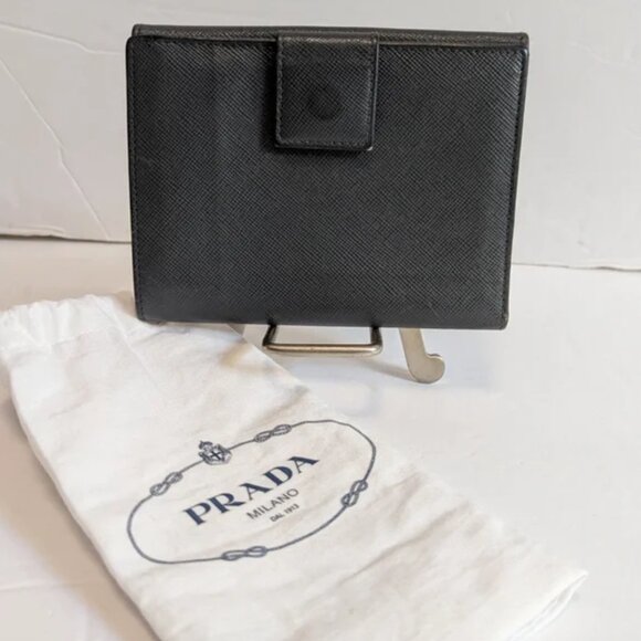 Prada Textured Gray Trifold Wallet with Dust Bag - Picture 2 of 16